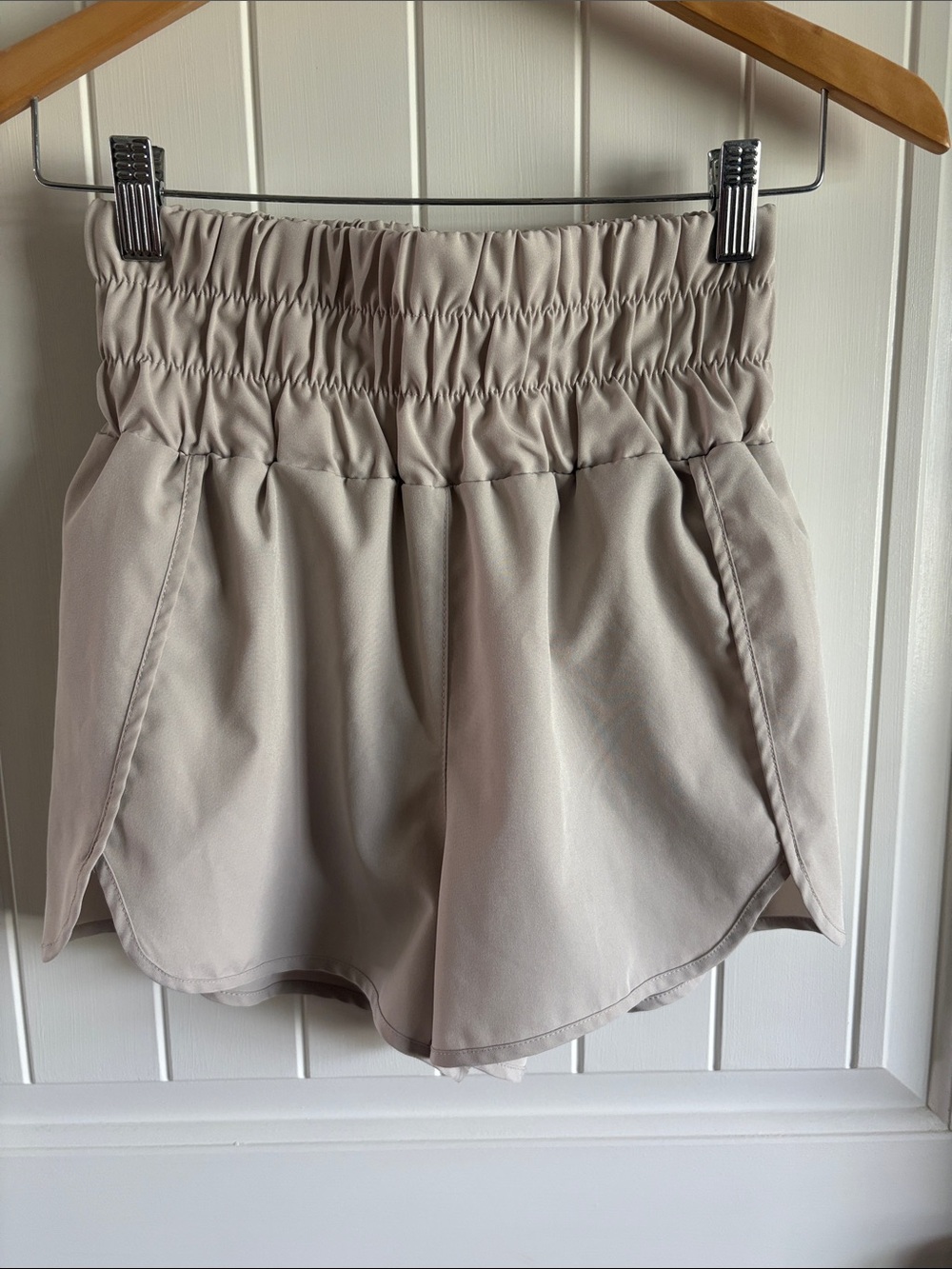 High-Waist Elastic Lounge Shorts